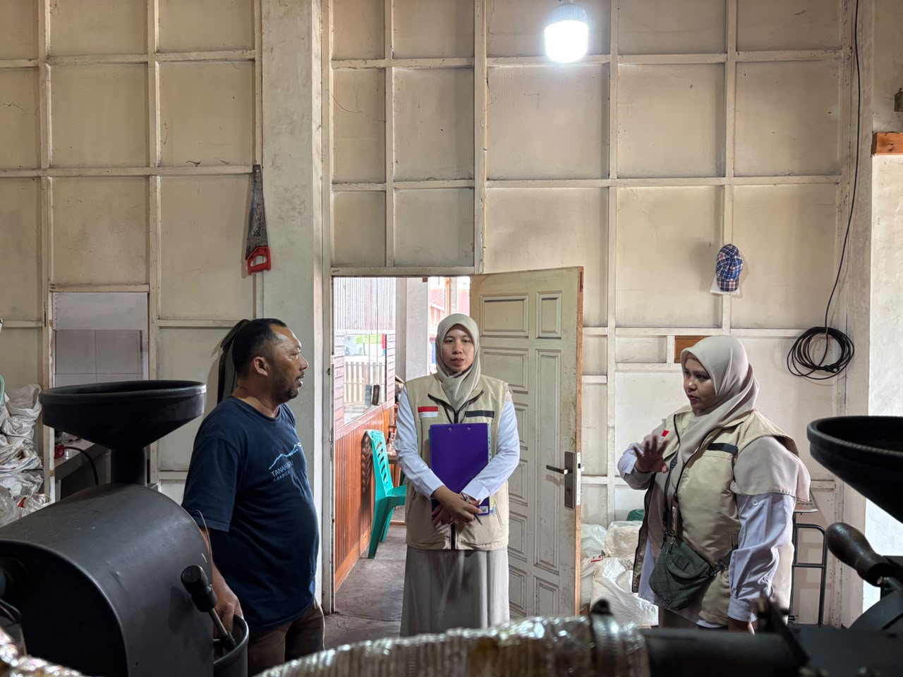 Dekatkan Layanan kepada UMKM, Balai POM Dampingi Pelaku Usaha Kopi Bubuk di Lima Puluh Kota